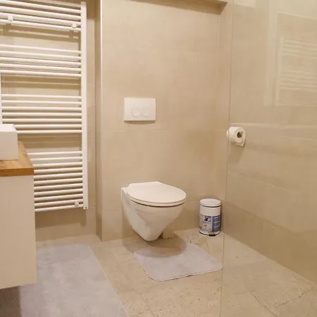 Apartment With 3 Bedrooms And Free Private Parking Pula 아파트