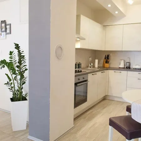 Apartment Apartment With 3 Bedrooms And Free Private Parking Pula *